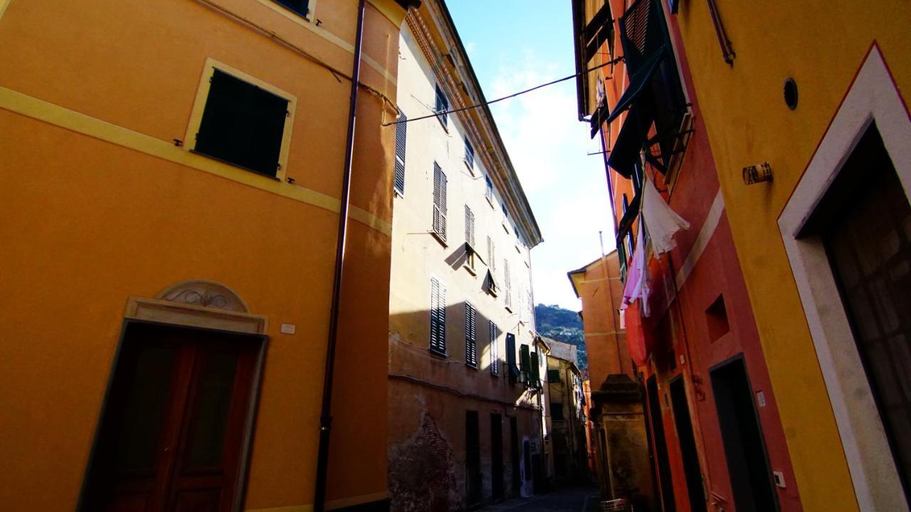 Appartamento Nel Borgo Medievale Levanto Luaran gambar